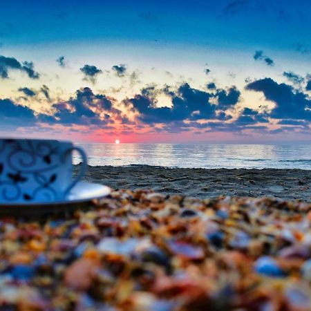 コンスタンツァSunrise By The Seaアパートメント エクステリア 写真